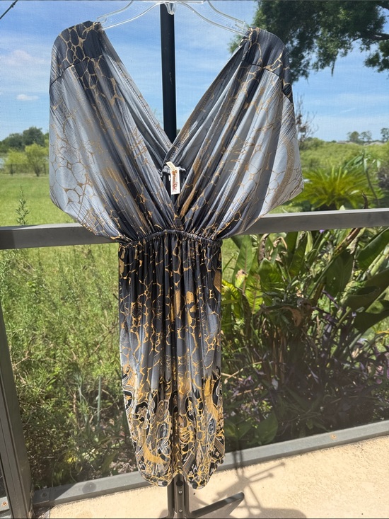 Shoreline Other - Shoreline Gray and Gold Sheer V-Neck Beach Coverup Dress